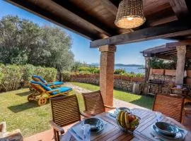 Esclusiva Punta Volpe, Villetta con Accesso sul Mare