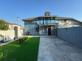 Hanna Villa, hotel a Rrogozhinë