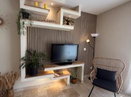 Maison de campagne avec SPA, hotel v destinaci Massay