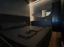 Iunn Apartment 5