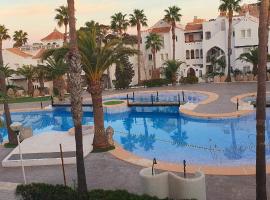 APARTAMENTO LUXURY Golf Center, luxe hotel in Roquetas de Mar