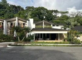 Hotel Ladera