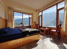 Jamming Tree, posada u hoster&iacute;a en Manali