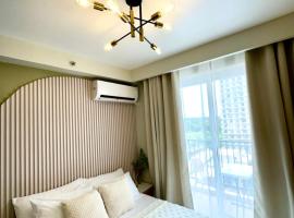 Cloud Nine Poolview Condo Near Mactan Airport, hotel v destinaci Suba