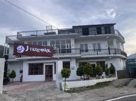 J Terminal Hotel & Cafe