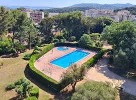 Bleu Riviera