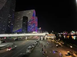 Premium City View