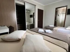 Pousada Rara House