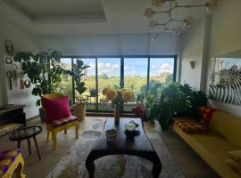 Happy Place Apartment, family hotel in Gatunga
