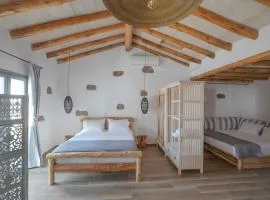Erifi Luxury Suites
