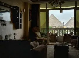 Isis Gate Pyramids View Apartment