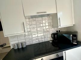 Stylish&Serene 2 bedroom stay!，位于莫法特的酒店