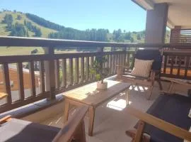 Appartement Terrasse vue sur les pistes