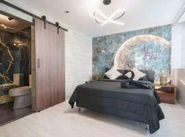 3 bedroom apartment, one block from lleras park p12 in medellin