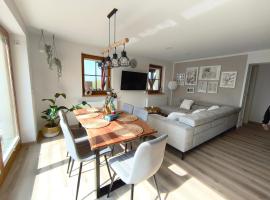 FeWo "Waldblick" und "Gartenblick" mit Pool und Kinderspielplatz