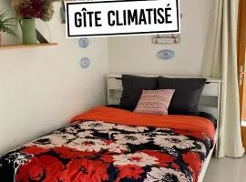 Le Clocher, Studio duplex avec clim