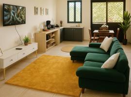 Apia Apartmt w2 Bedrooms, Washer, Dryer, Secure, AC, Kitchen, WiFi, готель з парковкою у місті Апіа