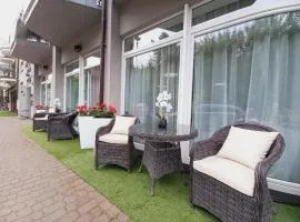 Pensjonat Plażowy Boss z Restauracją 50 metrów od Morza