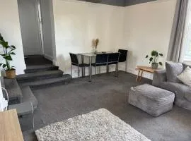 2 Bed Apartment Near Yeovil Hospital & Leonardo