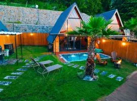 Bungorise Garden Hot Pool And big Garden