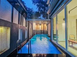 Twilight Stays ll3BHK Villa ll Swimming Pool ll AC ll BBQ