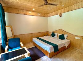 Hotel Mid Orchard Kasol l River Side -Pure Veg Hotel, hotel v destinaci Kasol