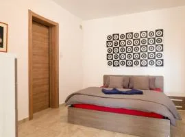 Modern&quiet ensuite room