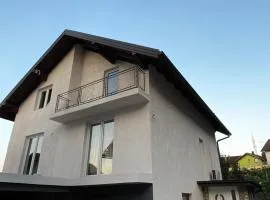 Anes House