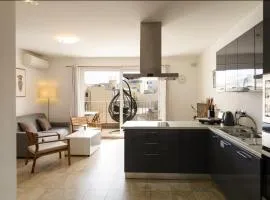 Modern&quiet ensuite room