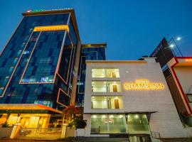 Hotel Shams Inn, hótel í Cochin