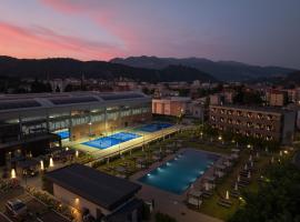 Como Hills, hotel v destinaci Como