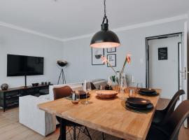 NASA Homes ruhiges Apartment WLAN Arbeitsplatz Balkon Hotelbetten: Bad Bevensen şehrinde bir otel