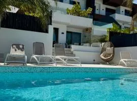 Luxury Beachfront Villa with Private Pool by Leo Apartments