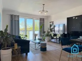 Bloom Apartment with Sauna & Gym, 5 Min to Baltic Sea & Polsat Plus Arena