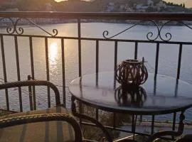 Doukissa's House I -Symi - House with sea view