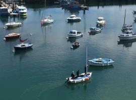 Appartement Design III - Port du Rosmeur - Douarnenez, Ferienwohnung mit Hotelservice in Douarnenez