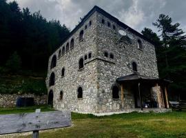 Kulla Guest House, hotel v destinaci Peje