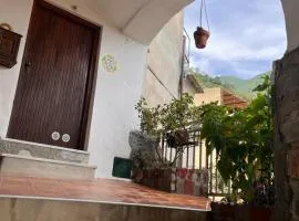 Alloggio U SPORTEGU DA E MONTI A GIAIA