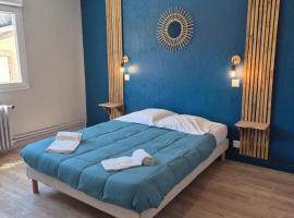 Hôtel Ecu de france, hotel v destinaci Secondigny