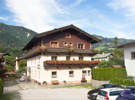 Pension Schmidinger, guest house in Kitzbühel