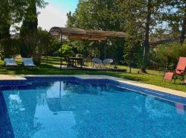 Le Provencou, hotel v destinaci Tulette