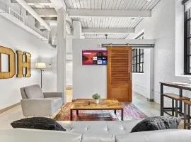 Brooklyn Style Loft l DT l Parking l Cafe