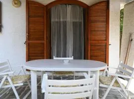 M444 - Marcelli, comodo quadrilocale cielo-terra con patio esterno
