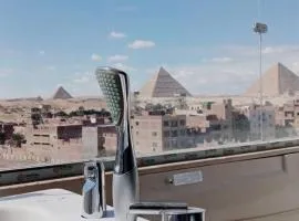 New pharaonic pyramids & jacuzzi