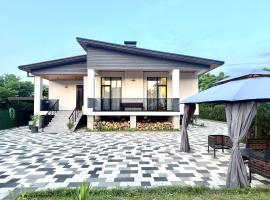 Hotel Barbare, khách sạn ở Kobuleti