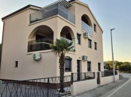 Villa Asa with private Jacuzzi, hotel Virben