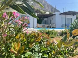 Villa Constantinos