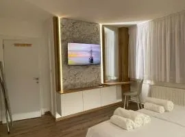 ALTI Modern & Comfort Apartment - Free Garage Parking