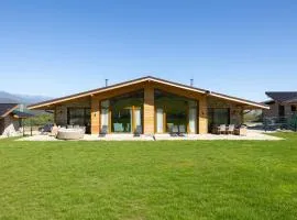 Villa Sofayla with Jacuzzi near the Pirin Golf Resort