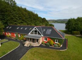 The Lodge @ Harvey's Point, hotel di Donegal